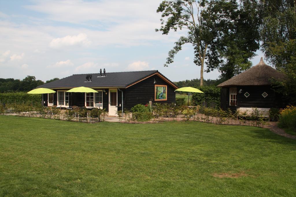 Erve Dikkeboer Bed & Breakfast Bathmen Екстериор снимка